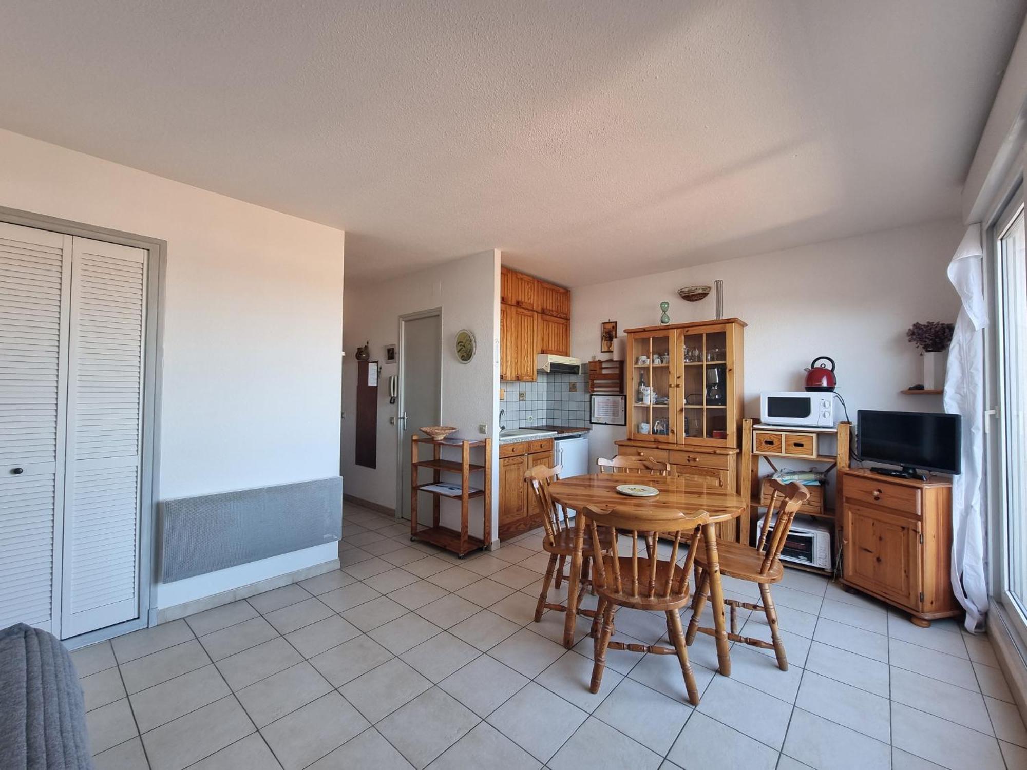 Port-Vendres: Studio Cabine Avec Terrasse, A 2 Pas Du Port - Fr-1-309-256 旺德尔港 外观 照片