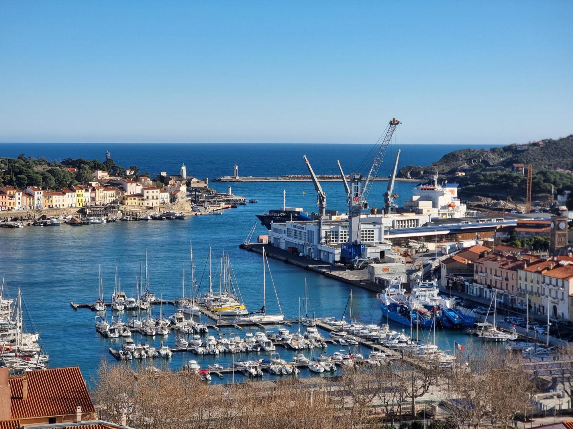 Port-Vendres: Studio Cabine Avec Terrasse, A 2 Pas Du Port - Fr-1-309-256 旺德尔港 外观 照片
