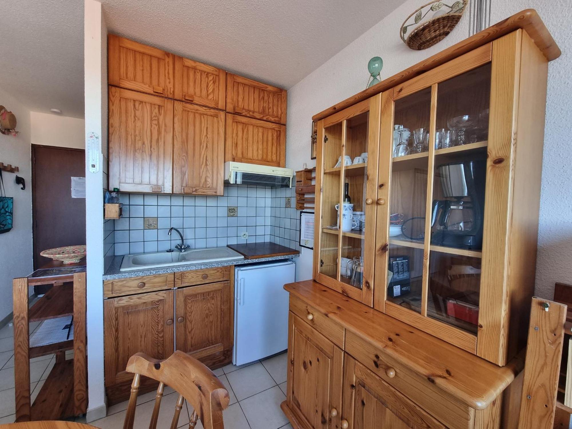 Port-Vendres: Studio Cabine Avec Terrasse, A 2 Pas Du Port - Fr-1-309-256 旺德尔港 外观 照片